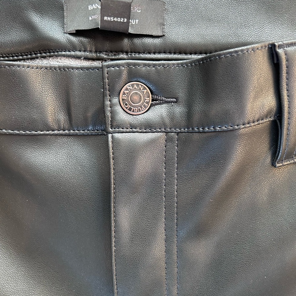 NWT Banana Republic Mid Rise Bootcut Vegan Leather Pants. 33/16. Classic. Moto - Picture 7 of 15